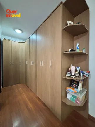 Imagem Imperdível oportunidade de adquirir uma casa de 3 quartos e 1 suíte no Residencial Greenville em Ribeirão Preto-SP! 2 vagas de garagem e 185m² de área. Quer Imóvel Negócios Imobiliários!