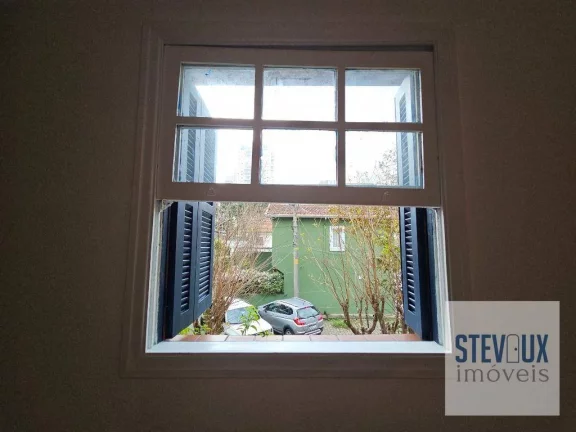 Imagem Casa de Vila reformada e muito ensolarada na Vila Olímpia