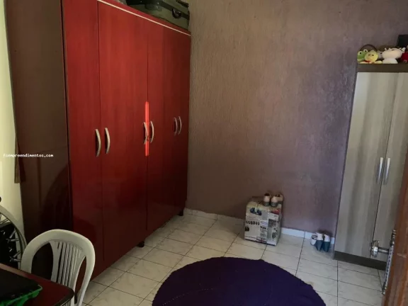 Imagem Casa para Venda em Limeira, Parque Hipolito, 5 dormitórios, 1 suíte, 2 banheiros, 2 vagas