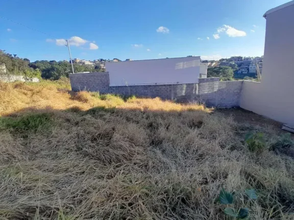 Imagem Lote à venda em Barbacena, Greenville, 200m2