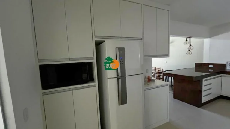 Imagem Casa em Condomínio para Temporada em São Roque, Saboo, 4 dormitórios, 1 suíte, 2 banheiros, 4 vagas