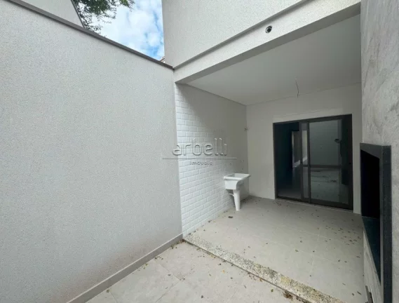 Imagem Sobrado com 135 M² com 3 dormitórios sendo 1 suíte, sala, lavabo, copa, cozinha, área de serviç...