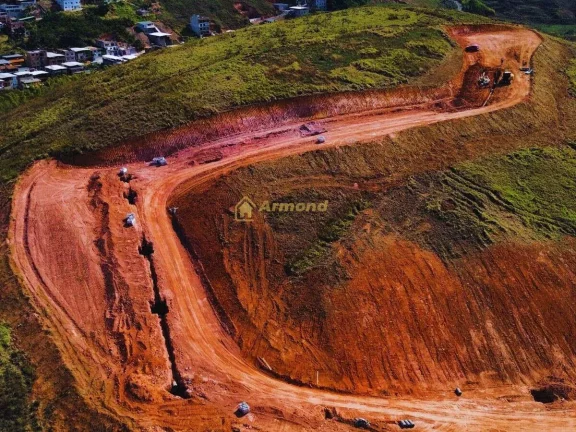 Imagem Lote à venda em Juiz de Fora, Benfica, 300m2