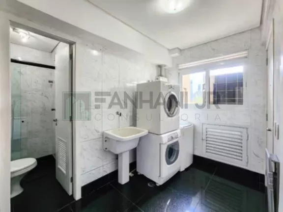 Imagem Apartamento mobiliado na Vila Nova Conceição: 3 quartos, 3 suítes, 3 salas, 5 banheiros, 4 vagas, 182m² - São Paulo-SP