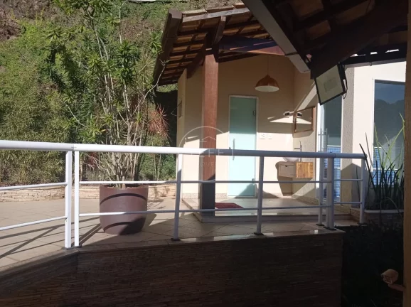 Imagem CASA de 5 DORMITÓRIOS em NITEROI - R$ 1.100.000