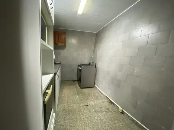 Imagem Espetacular Casa com 5 Dormitórios, Jardim Encantador e Pomar Privativo – Localização Privilegiada!