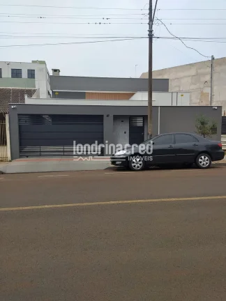 Imagem Casa com conceito moderno, ótima localização, possuindo 03 quartos, sendo 01 suíte, 2 banheiros, sala, cozinha, 4 vagas de garagem, Monte Belo, Londrina.