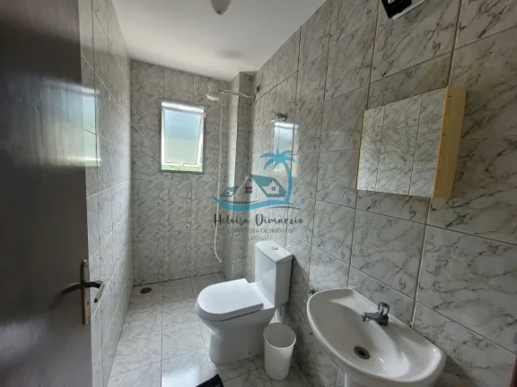 Imagem Ótimo apartamento com 2 dormitórios a venda a 3 quadradas da orla do Perequê-Açu - em Ubatuba.
