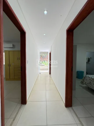 Imagem Chácara em Santa Branca – 3 dormitórios, 1 suite - 1500m²