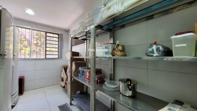 Imagem Loja Comercial de Alto Padrão em Indianópolis, São Paulo: Ideal para Cafés, Boutiques e Centros de Bem-Estar!