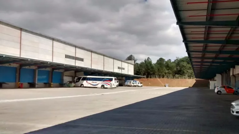 Imagem Galpão industrial para locação, Perová, Arujá.