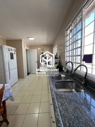 Imagem Casa Conj 5 Arniqueiras 3 Quartos 3 Suítes 1.800m² Varanda