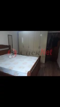 Imagem Casa assobradada para Venda com 3 dormitórios sendo 1 suíte e 2 vagas no bairro Nova Baeta em São Bernardo do Campo