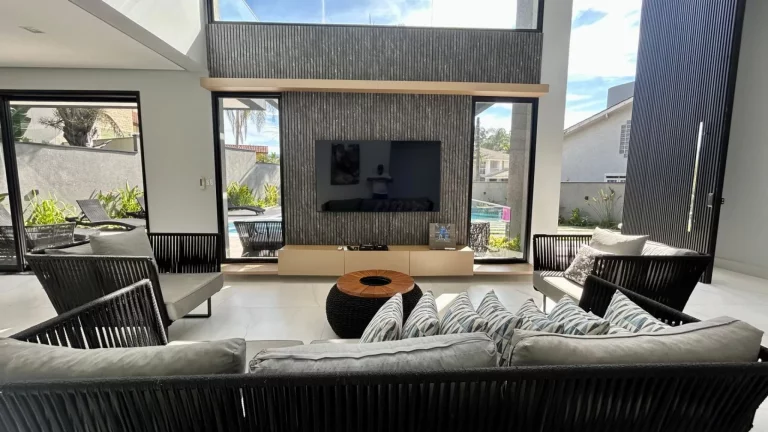Imagem Imperdível! Casa à venda em Riviera de São Lourenço Módulo 04: 7 quartos, 7 suítes, 2 salas, 6 vagas de garagem, 427,73m² de área.