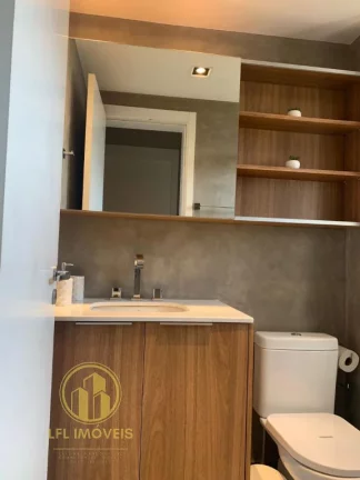 Imagem Apartamento Mobiliado para Venda, com 3 dormitórios e 2 vagas. Vila Madalena / Pinheiros