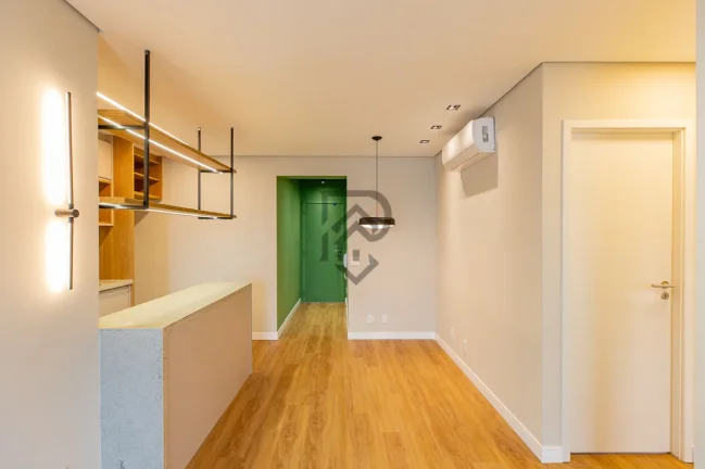 Imagem Apartamento decorado vista livre andar alto proximo metrô