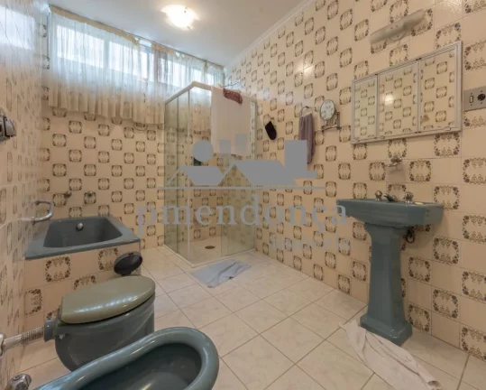 Imagem Apartamento com 170m2 de área útil, localizado no tradicional bairro de Higienópolis, andar inter...