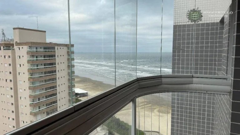 Imagem Apartamento com 2 dormitórios à venda, por R$ 630.000 - Maracanã - Praia Grande/SP