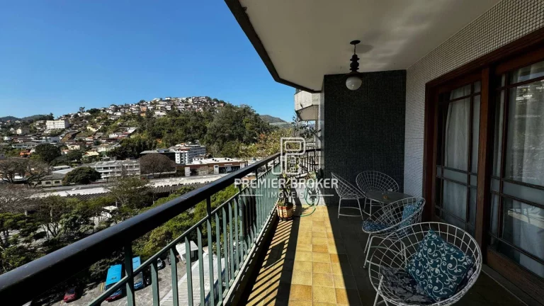 Imagem Apartamento à venda, 187 m² por R$ 890.000,00 - Várzea - Teresópolis/RJ