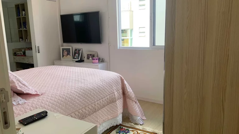 Imagem 2 dormitórios sendo 1 suíte e 2 vagas de garagem - Bairro das Nações, Balneário Camboriú/SC