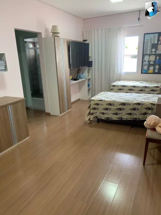 Imagem Casa de Alto Padrão com Sauna e Piscina à Venda em Tatuí - SP