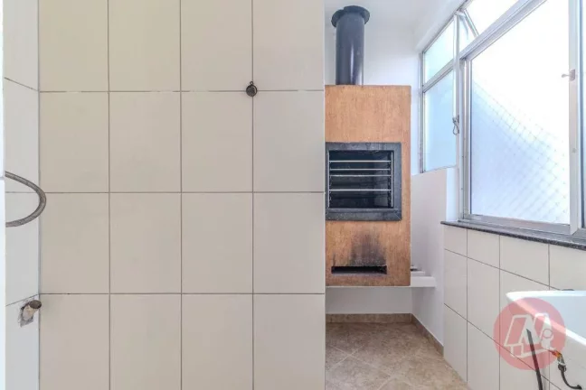Imagem No Menino Deus 102 m², 2 dormitórios com sacada. e todo mobiliado.