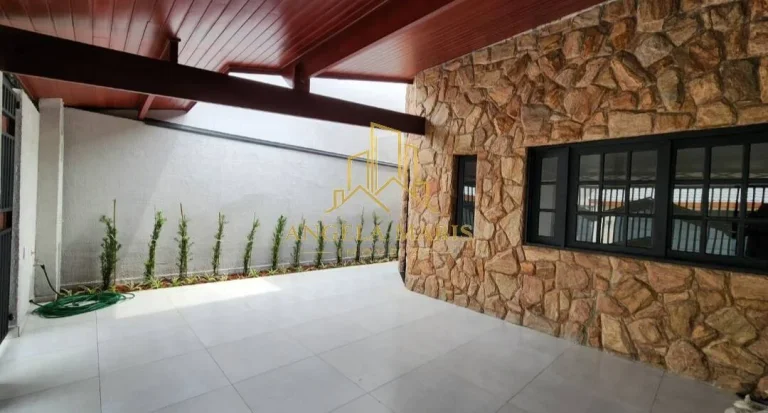Imagem Casa térrea 3 dormitórios ( 2 suítes), 2 vagas, Altos de Santana, Jacareí.