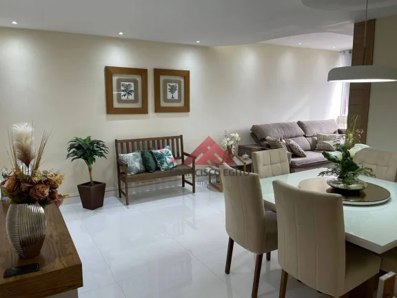 Imagem Praia de IcaraíVenha morar num charmoso apartamento com 3 quartos, sendo 1 suíte com armários embutidos, na Praia de Icaraí, ao lado da UFF (Reitoria)