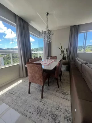Imagem Apartamento com 2 suítes e 2 vagas de garagem no Bairro Pioneiros em Balneário Camboriú/SC