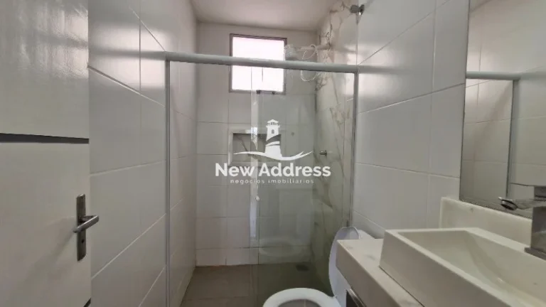 Imagem Casa triplex com vista privilegiada de Vila Velha, sala ampla, suíte com closet e garagem para até 3 carros. Imóvel espaçoso e bem distribuído.