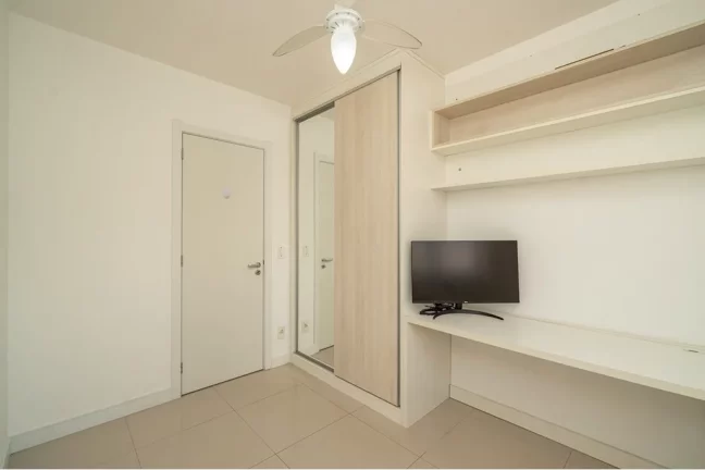 Imagem CRAS 146 Apto 610371006-43 - Apartamento à venda no bairro Cristo Redentor - Porto Alegre/RS