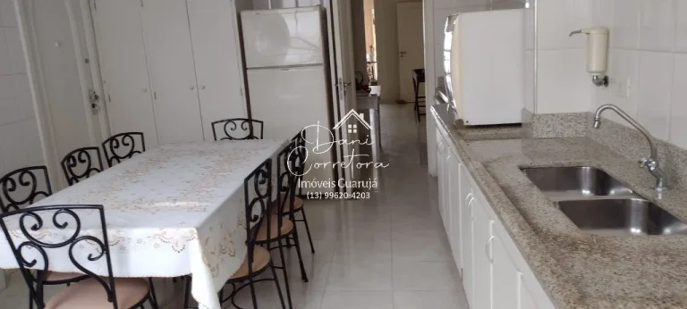 Imagem Imperdível! Apartamento à venda em Guarujá-SP, 4 quartos, 4 suítes, 2 salas, 2 banheiros, 1 vaga de garagem, 200m² na Pitangueiras.
