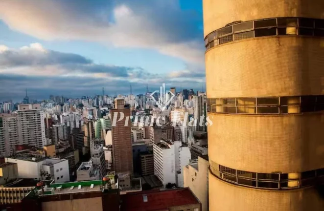 Imagem Apartamento disponível para venda no Edifício Copan, com 30m² e 1 dormitório