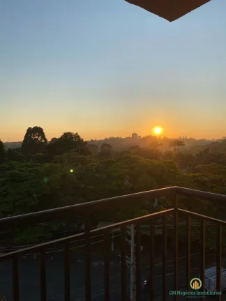 Imagem Belíssimo apartamento mobiliado no miolo da Granja Viana