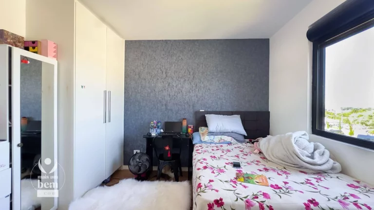 Imagem Sobrado com 316 m² - 5 Quartos - 4 Suítes, 1 Lareira, 1 Churrasqueira – 4 vagas, à venda por R$ 1.737.000 - Campo Comprido - Curitiba/PR
