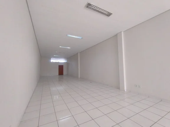 Imagem Barracão comercial , amplo com ótima metragem ,contendo copa , 2 banheiros , localizado em Santa T...