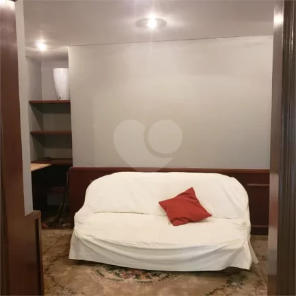 Imagem Casa à venda com 6 quartos, sendo 4 suítes, em Vila Sônia, São Paulo - SP
