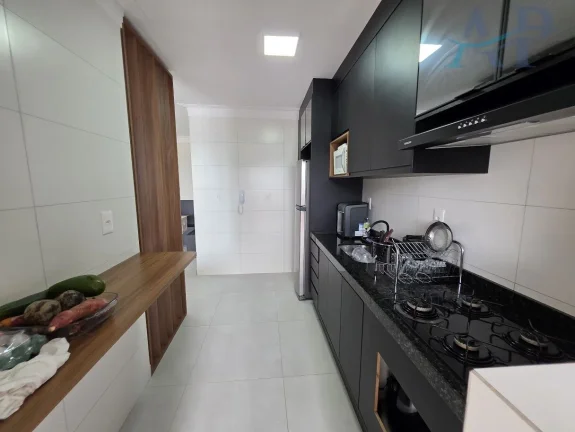 Imagem Apartamento com 2 Dormitórios na Guilhermina em Praia Grande