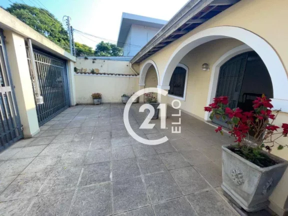 Casa térrea com 150 m², 3 quartos sendo 1 suíte à venda no bairro Jardim Novo Mundo/Moema.