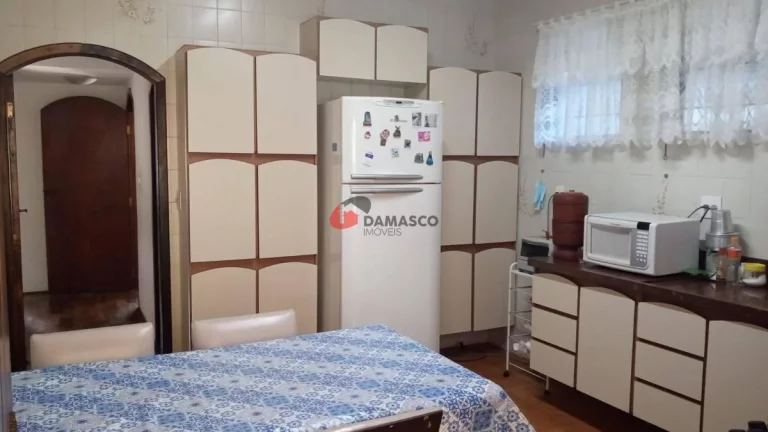 Imagem Casa à venda 2 Quartos, 1 Suite, 3 Vagas, 235M², Campestre, Santo André - SP