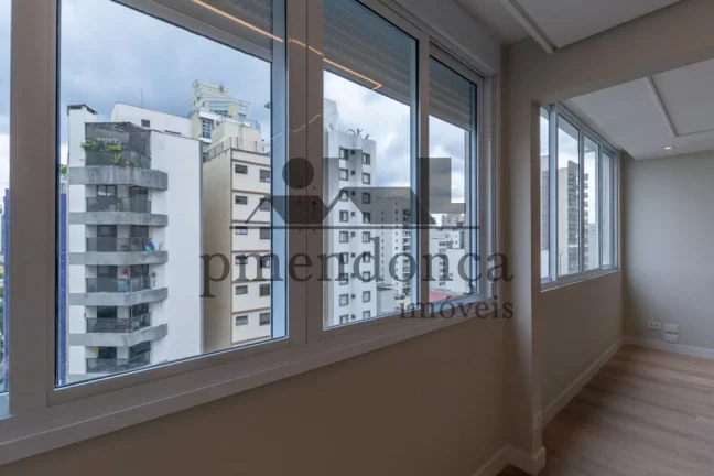 Imagem Cobertura Duplex reformada em Pinheiros, com 170 m² .