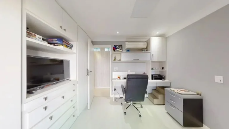 Imagem Apartamento Cobertura Duplex 210M², 3Q, 2 Suítes, 4 Banheiros, 1 Vaga, Academia, Piscina, Brinquedoteca, Churrasqueira, Gerador, Quadra, Gerador.