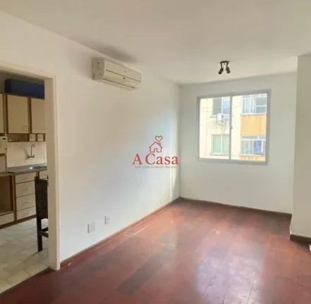 Apartamento com 2 Dormitorio(s) localizado(a) no bairro Teresópolis em Porto Alegre / Rio Grande do Sul Ref.:273