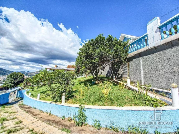 Imagem Casa à venda, 263 m² por R$ 900.000,00 - Fazendinha - Teresópolis/RJ