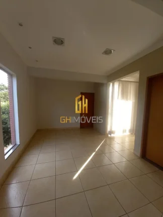 Imagem Casa com 3 quartos no Setor Recanto Minas Gerais, em terreno com 360,25m² com 242,89m² de área co...