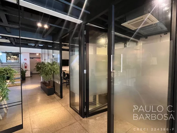Imagem Vila Madalena Locação - Imóvel Comercial 250m² - 2 + 1 Vagas