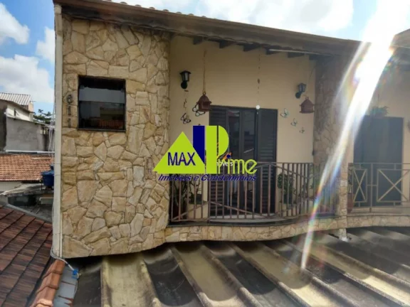 Imagem Imperdível oportunidade: Casa à venda em São Paulo-SP na Vila Nhocune, com 3 quartos, 1 suíte, 4 banheiros e 2 vagas de garagem!