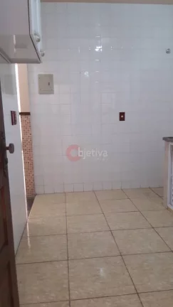 Imagem Casa tríplex a venda em condomínio com 3 quartos no Peró - Cabo frio