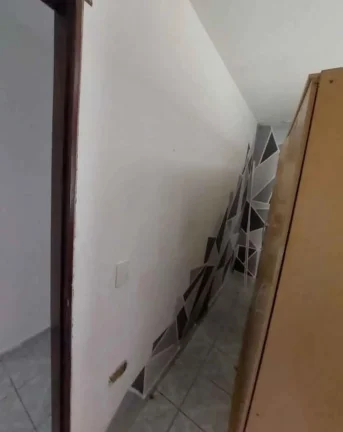 Imagem Imperdível casa para venda em Sorocaba-SP, bairro Jardim Santo André! 2 quartos, 1 sala, 1 banheiro, 2 vagas de garagem, 70m².