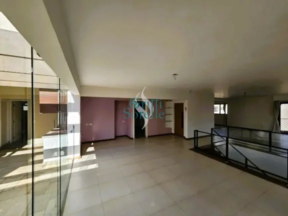 Imagem Cobertura Duplex à Venda em Moema - São Paulo/SP.